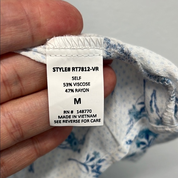 Sienna Sky Floral Print Front Tie Top - Picture 6 of 12